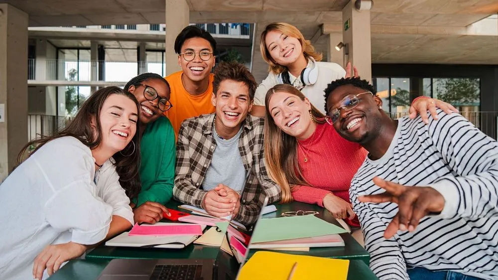 Команды студентов БРИКС